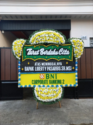 Papan Bunga Duka di Tanah Tinggi Barat