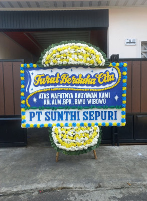 Papan Bunga Duka di Tanah Tinggi Barat