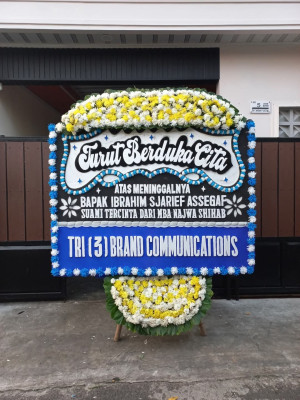 Papan Bunga Duka di Tanah Tinggi Barat
